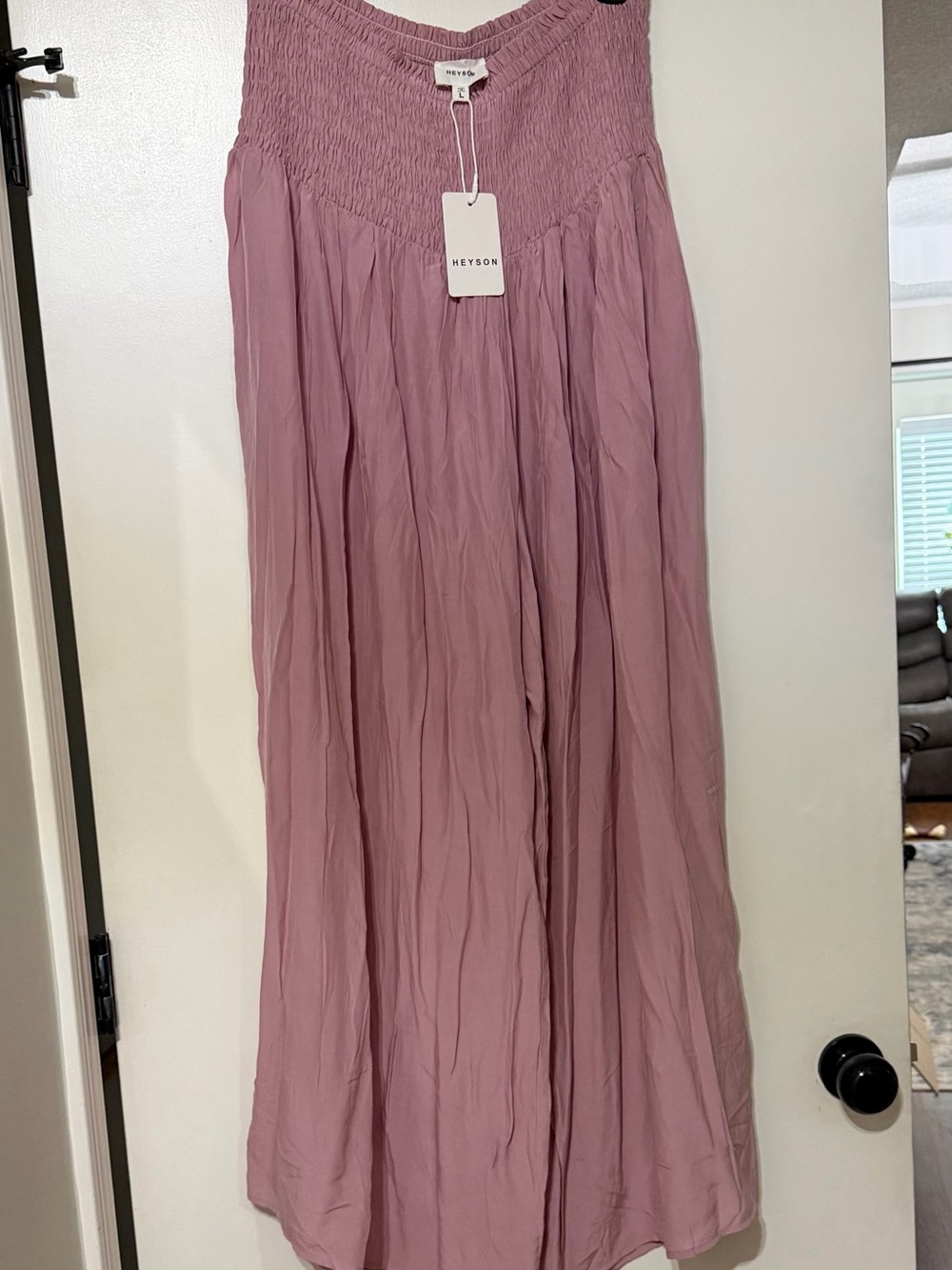 Mauve Smocked Waist Flowy Pants
Heyson